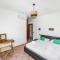 Delightful 4 Bed Villa with Heated pool & Jacuzzi Overlooking Aeolian Islands