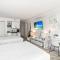 Oceanside Duo - Double Room, Water Views, Pool & Beach Access, Free Parking - دايتونا بيتش