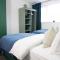 Modern 6-Bed Home Near Leeds City Centre
