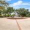 NEW! Canopy Cove, Luxury Downtown Apartment Near Main St