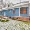 DePue Vacation Rental Less Than 1 Mi to the Lake!