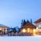 Modern King Room in Heart of Mt, Crested Butte Hotel Room