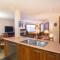 3306 - One Bedroom Den Deluxe Powderhorn Lodge condo