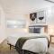 CozySuites - 2BR with Direct Skybridge Access #9 - انديانابوليس
