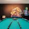 Villa Eman 5bed 4bath with Private pool& Hot Tub close 2 Disney & Legoland