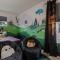Villa Eman 5bed 4bath with Private pool& Hot Tub close 2 Disney & Legoland