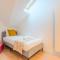 3 bedroom apartment with parking & balconies