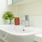 Modern New 2BR flat wBalcony in peaceful Brixton - 伦敦