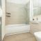 Modern New 2BR flat wBalcony in peaceful Brixton - 伦敦