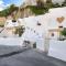 Mystagoge Retreat cave with an indoor pool and gym - Vóthon