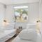 3 Bedroom Amazing Home In Malling