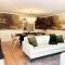 Santa Rosa Wine Cottage with Spa Amenities
