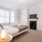 Beautiful 4 Bed Beach House - Pool table & Parking - By Tempstay