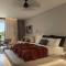 Magma Resort Santorini, In The Unbound Collection By Hyatt - Vourvoúlos
