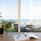 ChelseaVue - Designer Beachside Townhouse Retreat - Chelsea