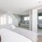 4BR Beach House sleeps 10 - 5 mins walk to the Sea - West Wittering