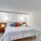 2 Mi to Downtown Denver Stylish Gem with Fireplace! - دنفر