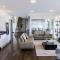 Exclusive Lake Villa by PikHost
