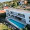 Exclusive Lake Villa by PikHost