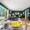 Xcape to a Tranquil 4 Bedroom Retreat