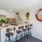 Hillside Villa 1- Walk To Town- AC- Free Parking