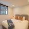 Lakehouse 2- Free Parking- Walk To Town- Air Con