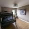 Candlewood Lake -Family Getaway, Lakefront 3775 sqft Home
