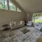 Candlewood Lake -Family Getaway, Lakefront 3775 sqft Home