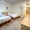Yan Bin Hotel
