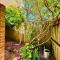 Charming 1BR Granny Flat Conveniently Located near Knox Shopping Center