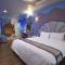 Summer House Motel