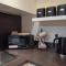 Discover Comfort and Style - Your Elegant Stay Offers a 2-Bedroom Haven with Free Secure Parking and Coffee! - 伯明翰