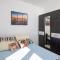 Seaview Apartments
