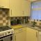 Cosy Corner - 2 beds, free parking, next to Southampton General Hospital