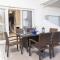 Kapa Maisonette - Beachfront, 3 min walk to Mamalouka