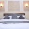Shri Niwaas Guest House - Varanasi, Forěigners Choice, Fully Air Conditioned Rooms with Parking Availability on site, Near to Dasashwamedh ghat and Assi Ghat