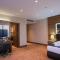 Ekor Elegance Hotel