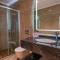 Ekor Elegance Hotel