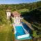 Villa Architetti Piemonte, Beautiful 5 bedroom, six bathroom Private Villa with Infinity Pool and Bar, perfect for families