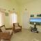 Beautifully Updated, 4 Bedroom Pool Home, 50 Yards to the Beach!! Captiva Escapade