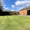 Vast, Elegant Home with Indoor Pool & Sauna near Popular Golf Course - Kington