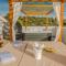 Villa Esquel - Beachfront, heated pool