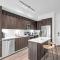 Sleek Doral Retreat 1 Bed Oasis With Free Parking