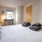 Modern townhouse City Location Free parking