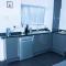 2ndHomeStays-Walsall- A Charming 3-Bed Home with Landscape View - Suitable for Contractors and Families -Large Parking for 3 Vans - Sleeps 8 - 7 mins to J10 M6 and 21 mins to Birmingham - Bloxwich