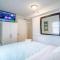 Sunny Beach Getaway A1 Ocean Block Walk to Beach - 大洋城