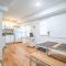 Sunny Beach Getaway A1 Ocean Block Walk to Beach