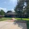 Luxury Peaceful Bungalow Away From Home