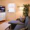 Modern 3BR Ocean Block Apt Walk to the Beach - Ocean City