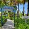 Gated waterfront condo with boat dock and view - Freeport